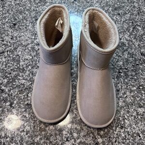 H&M Beige Winter Boots Womens 8
